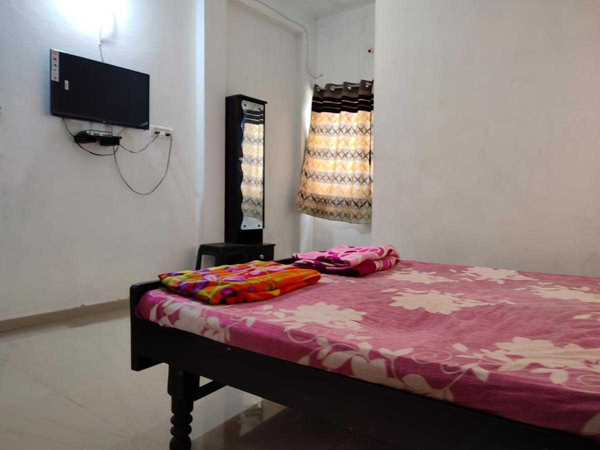 V J Farmstay Garudeshwar المظهر الخارجي الصورة