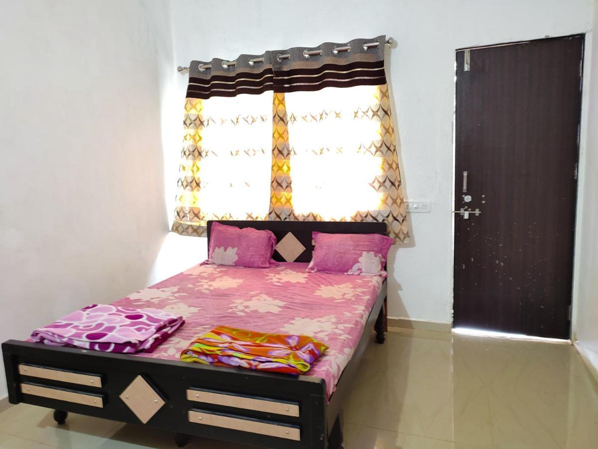 V J Farmstay Garudeshwar المظهر الخارجي الصورة