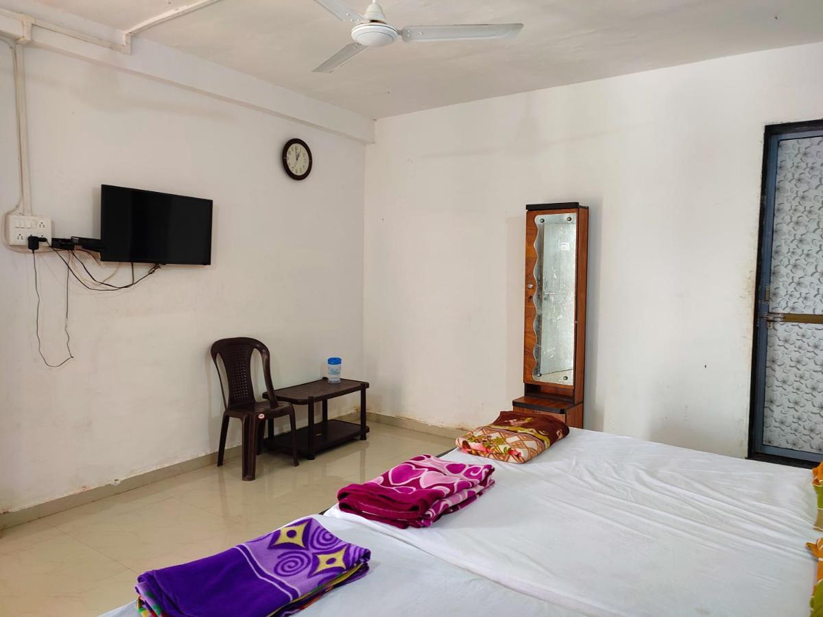 V J Farmstay Garudeshwar المظهر الخارجي الصورة